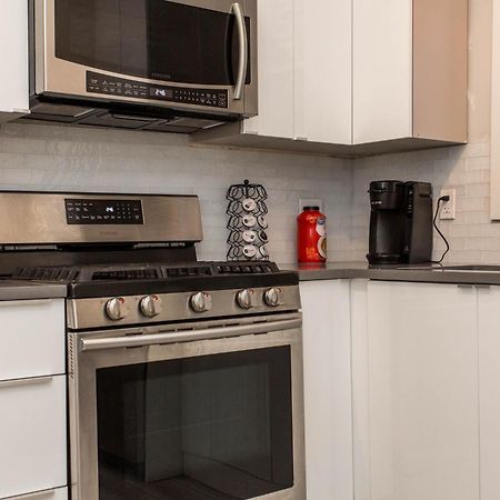 The Double Play - 1 Min Walk To Wrigley! Spacious 2Br - Perfect For Cubs Fans! Chicago Exterior photo