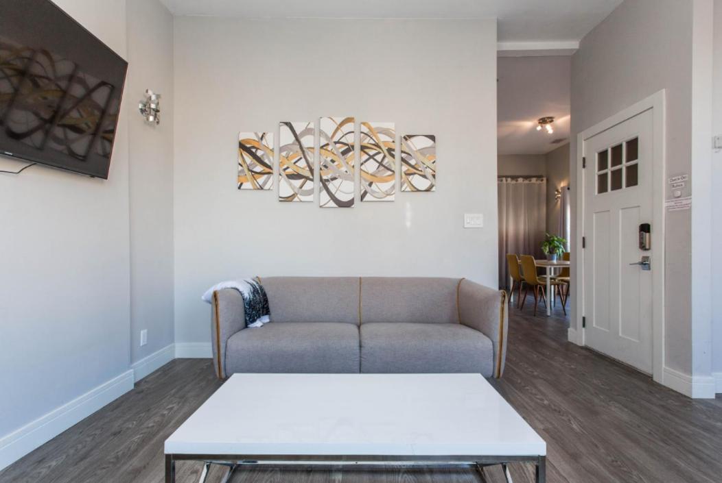 The Double Play - 1 Min Walk To Wrigley! Spacious 2Br - Perfect For Cubs Fans! Chicago Exterior photo