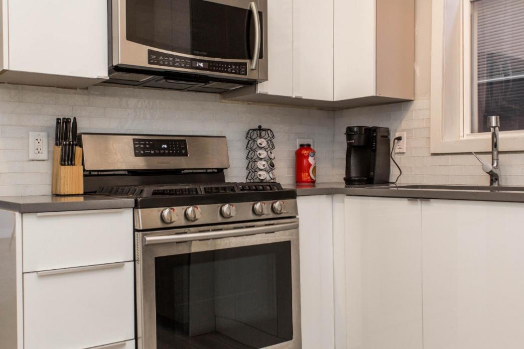 The Double Play - 1 Min Walk To Wrigley! Spacious 2Br - Perfect For Cubs Fans! Chicago Exterior photo