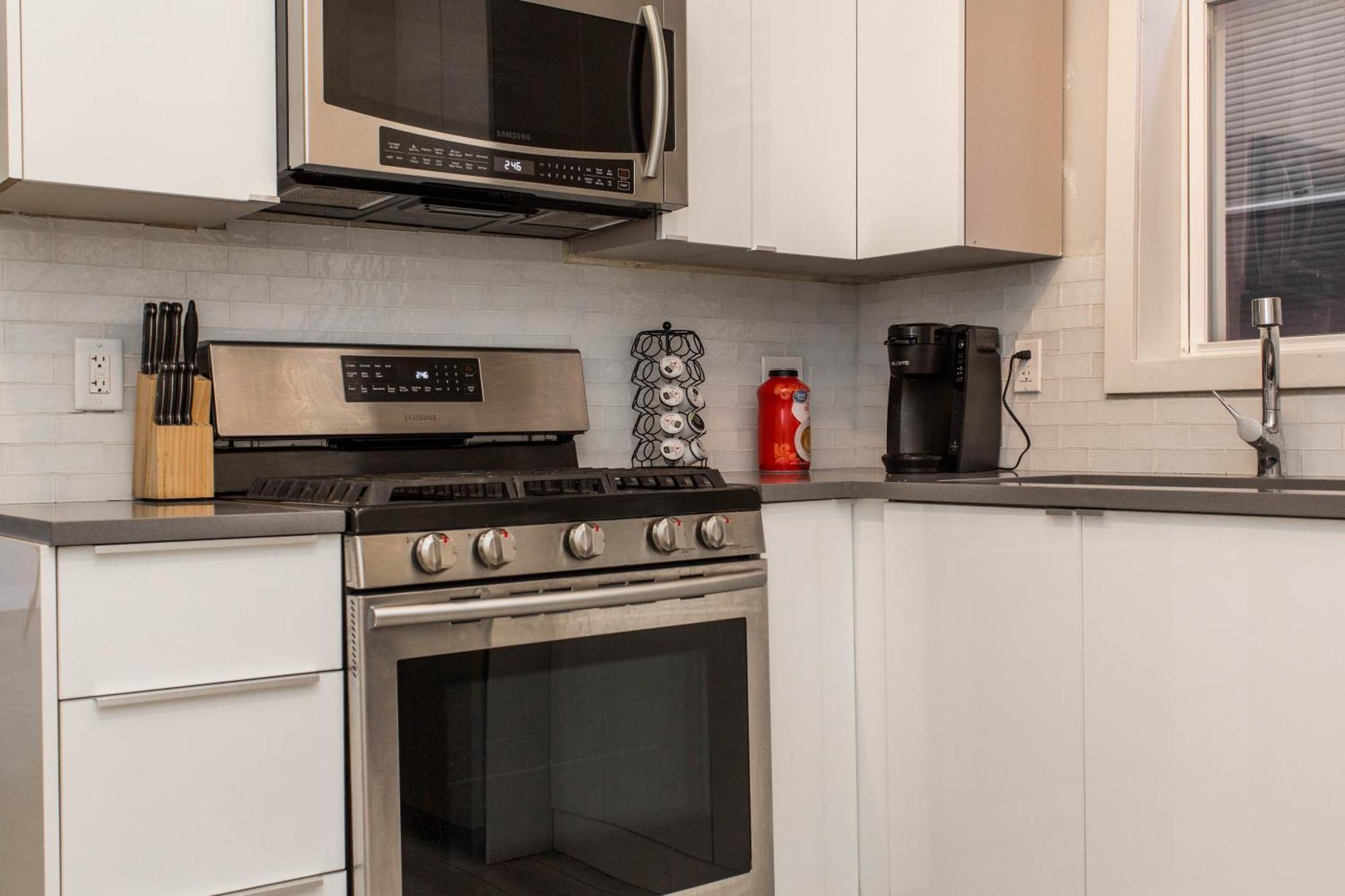 The Double Play - 1 Min Walk To Wrigley! Spacious 2Br - Perfect For Cubs Fans! Chicago Exterior photo